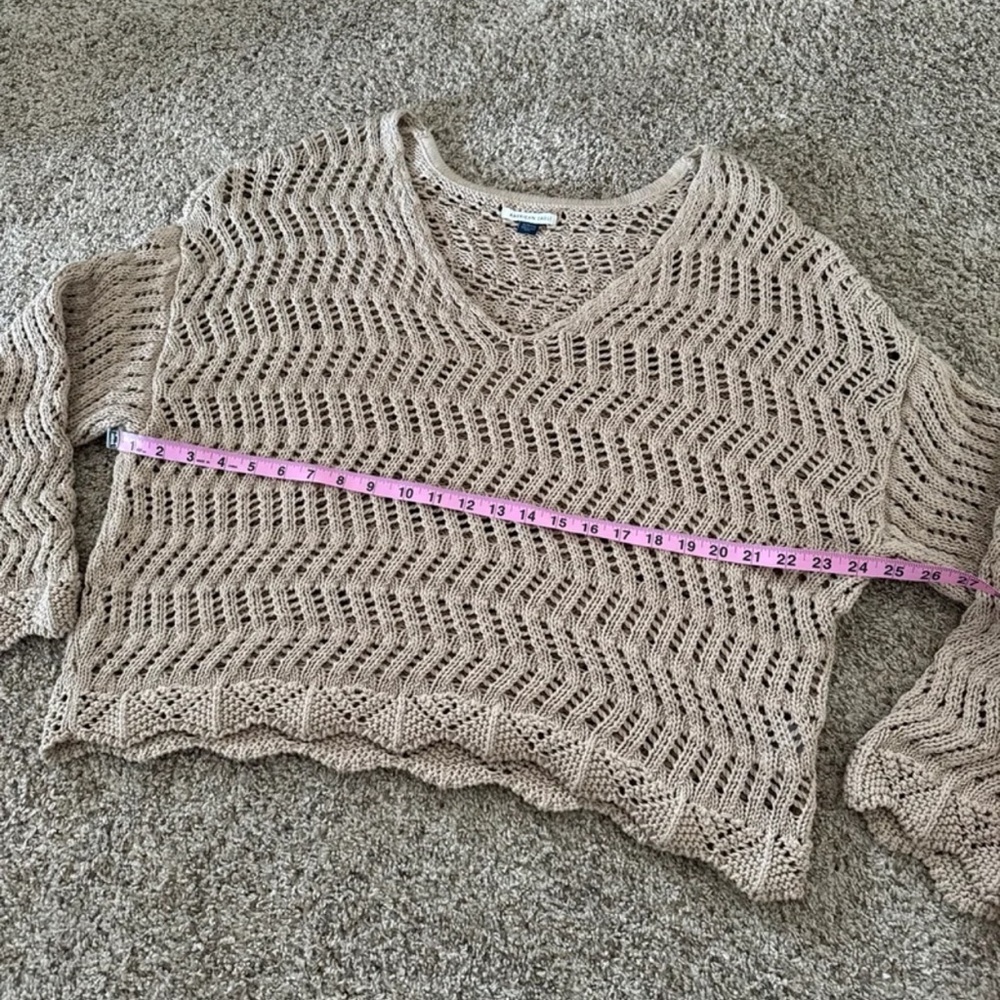 American Eagle V-Neck Crochet Knit Sweater
 size XL - Picture 8 of 12